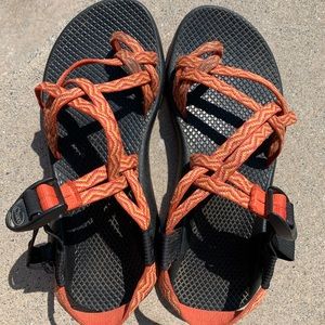 Women’s double strap chaco sandals with toe strap